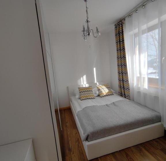 스탠다드 스튜디오 (전망), Pokoje U Matusa