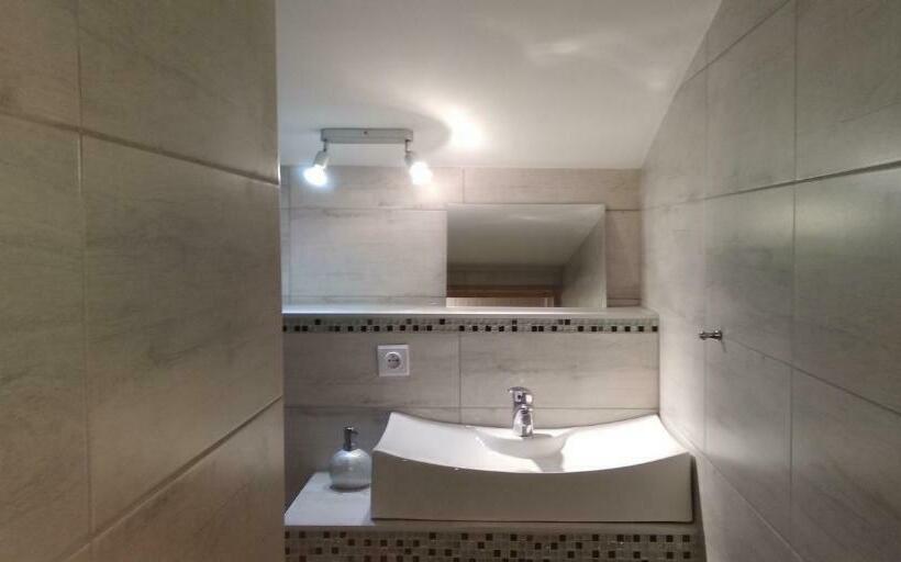 آپارتمان 1 خوابه, U Janka