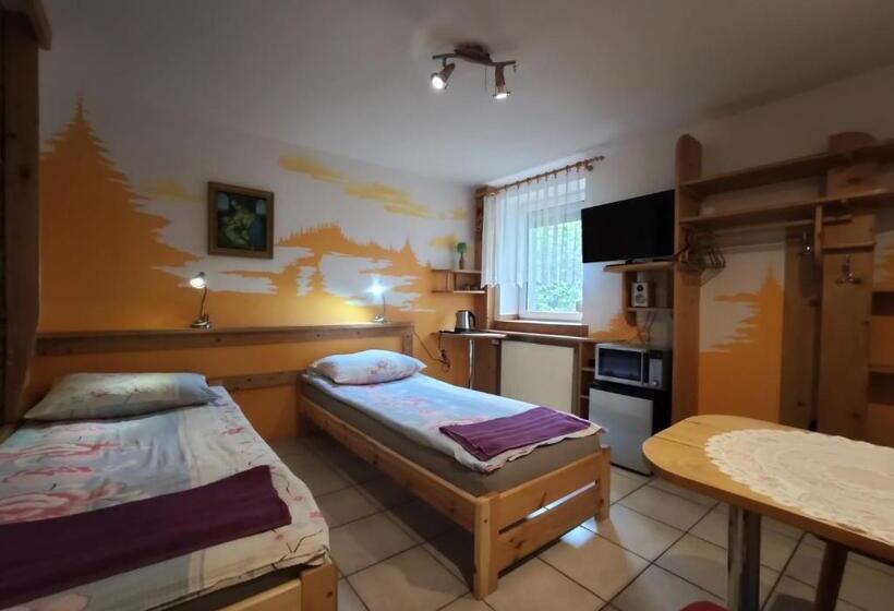 חדר משפחתי, Agroturystyka Przylesie