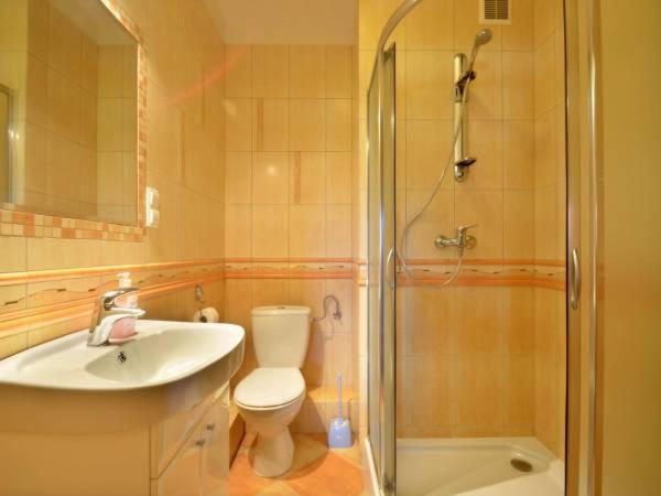 スタンダードルーム, Apartamenty I Pokoje U Barbary