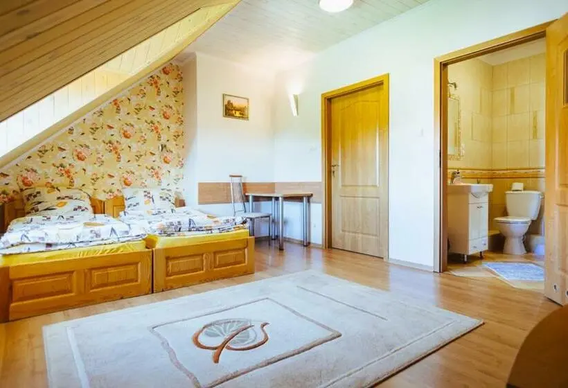 スタンダードルーム, Apartamenty I Pokoje U Barbary