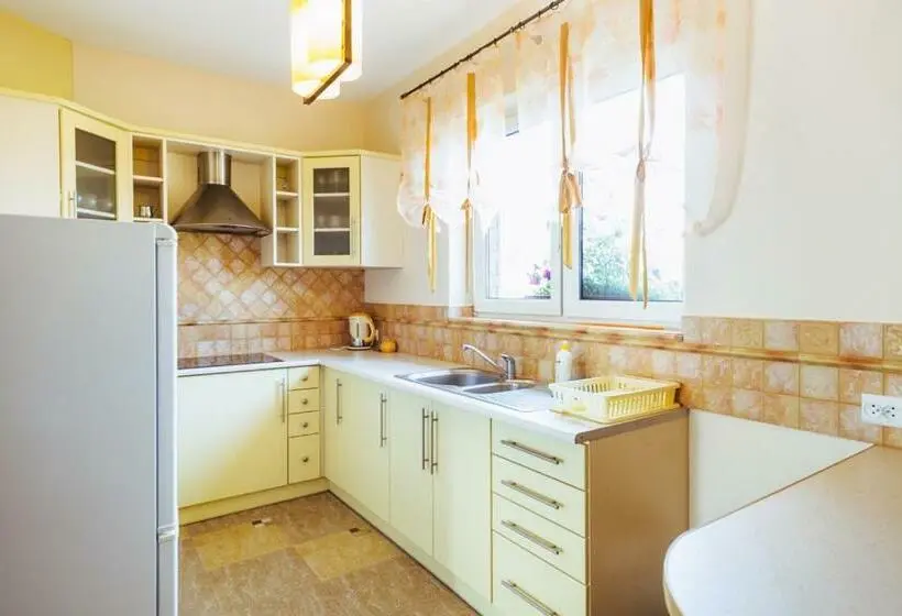 ２ベッドルームアパートメント, Apartamenty I Pokoje U Barbary