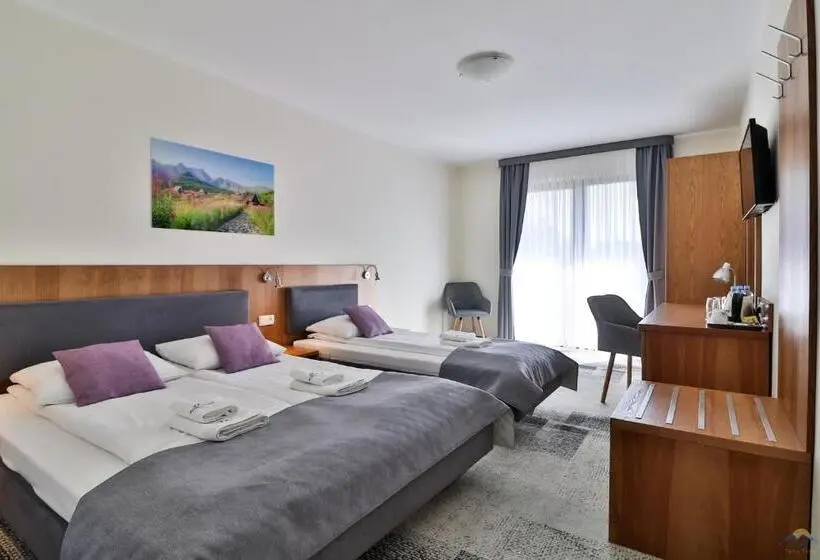 Standard Kolmen Hengen Huone, Bystra