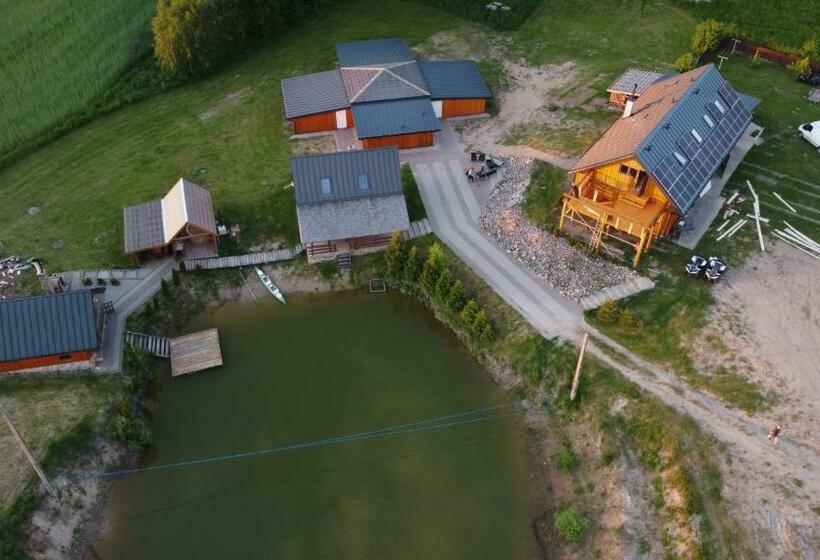 בקתת חדר, Domek Pod Akacjami