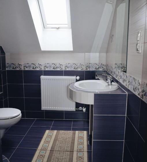 اتاق استاندارد با سرویس بهداشتی مشترک, Eko Zagroda Bocianie Gniazdo