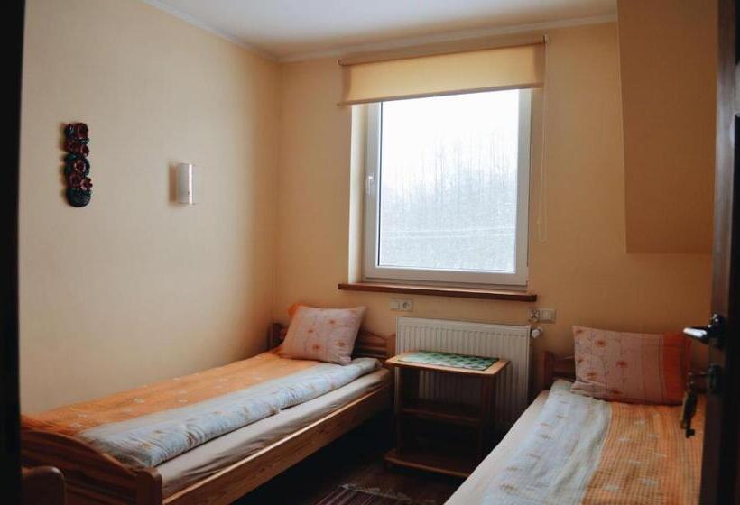 اتاق استاندارد با سرویس بهداشتی مشترک, Eko Zagroda Bocianie Gniazdo