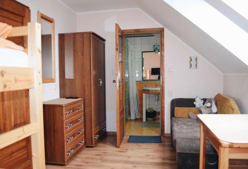 اتاق خانوادگی, Eko Zagroda Bocianie Gniazdo