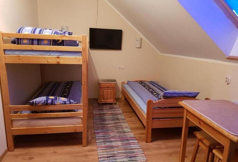 اتاق خانوادگی, Eko Zagroda Bocianie Gniazdo