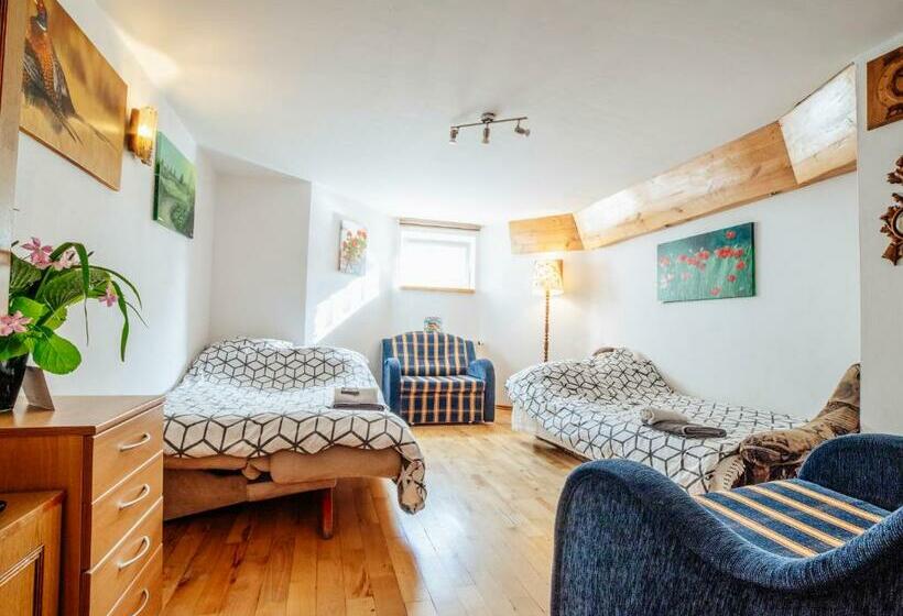 חדר סטנדרט לארבעה, Gospodarstwo Agroturystyczne Rowerowa Przystań Jankesówka