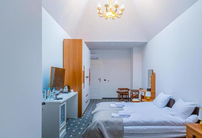 غرفة عائلية, Magnolia