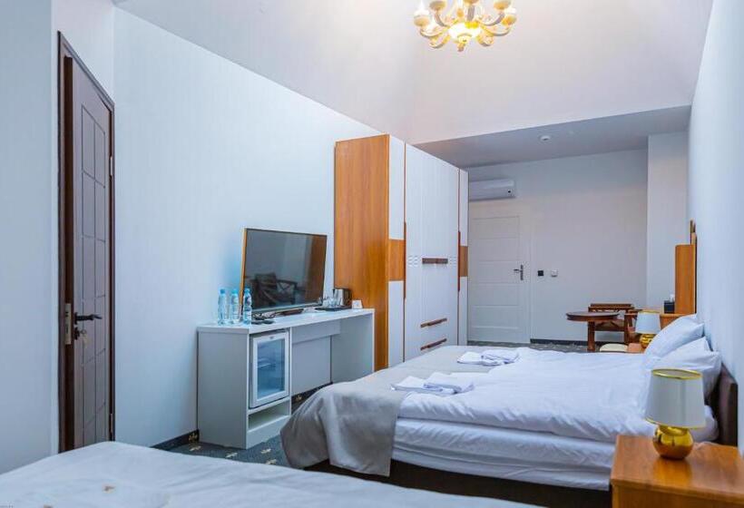 غرفة عائلية, Magnolia