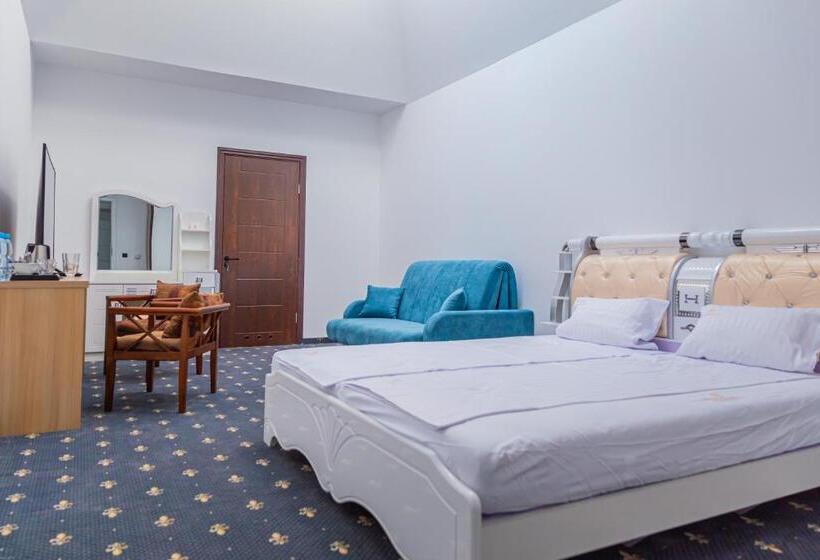 غرفة عائلية, Magnolia