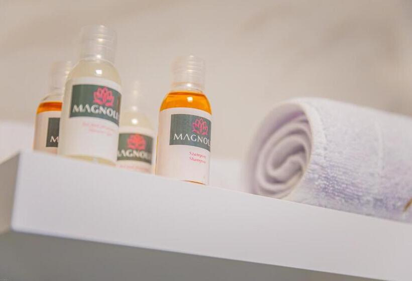 غرفة عائلية, Magnolia