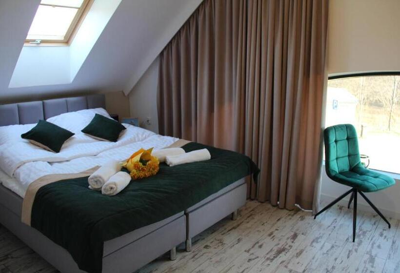 高级大房间, Azymut