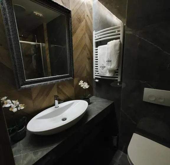 اتاق استاندارد سه تخته با بالکن, Villa Olimpijska 2   Centrum