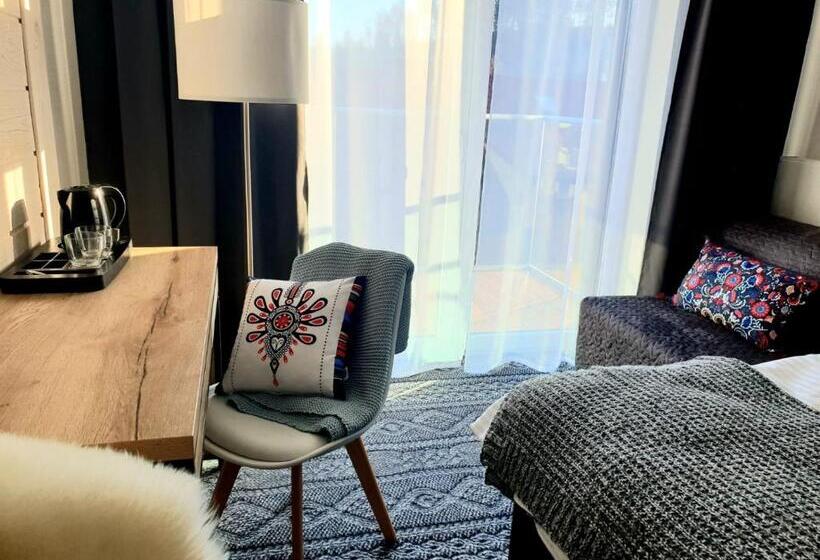 غرفة قياسية ثلاثية مزودة بشرفة, Villa Olimpijska 2   Centrum