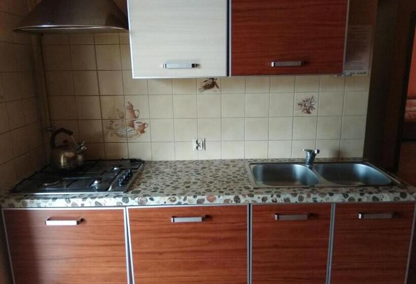 コンフォートトリプルルーム, Zajazd U Doktora