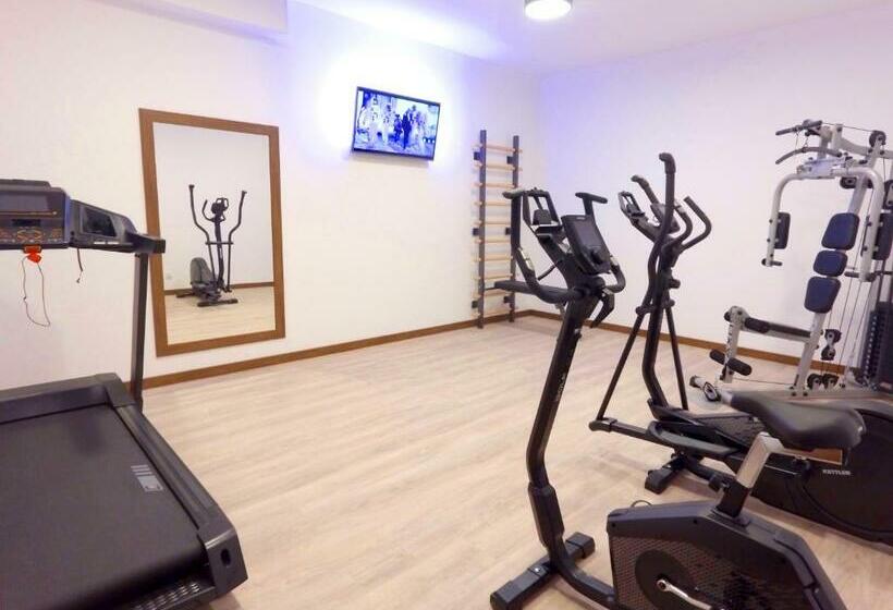 خانه 1 خوابه, Dwór I Dworek Leszczowate Wellness & Spa