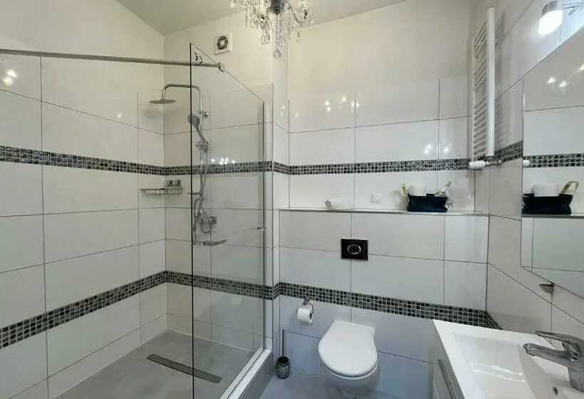 Huoneisto 1 Makuuhuone, Strefa Solanki Villa Vita 6