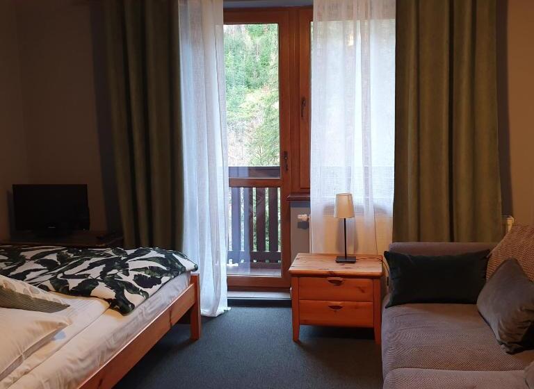 اتاق استاندارد, Willa Kora