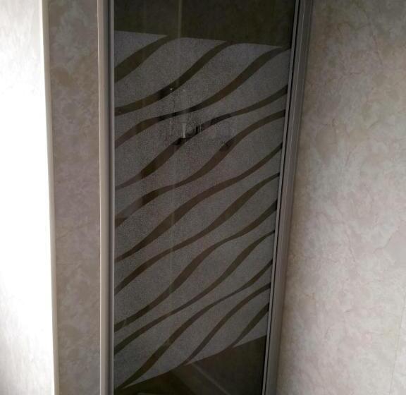 스탠다드 싱글 룸, Central Wave