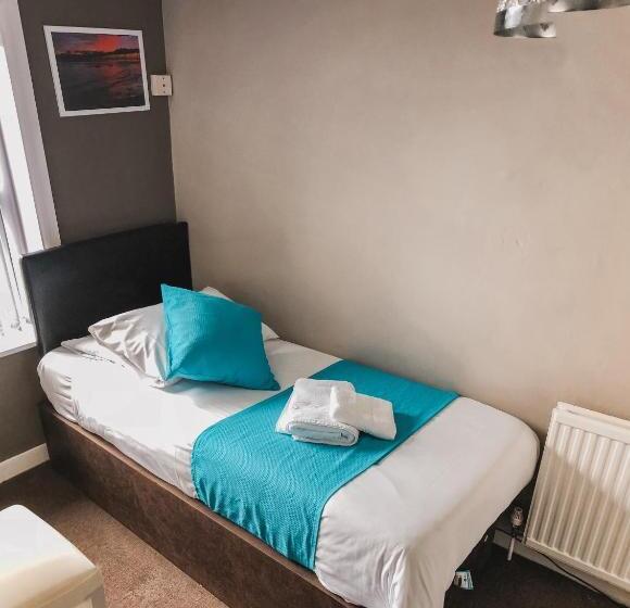 스탠다드 싱글 룸, Central Wave