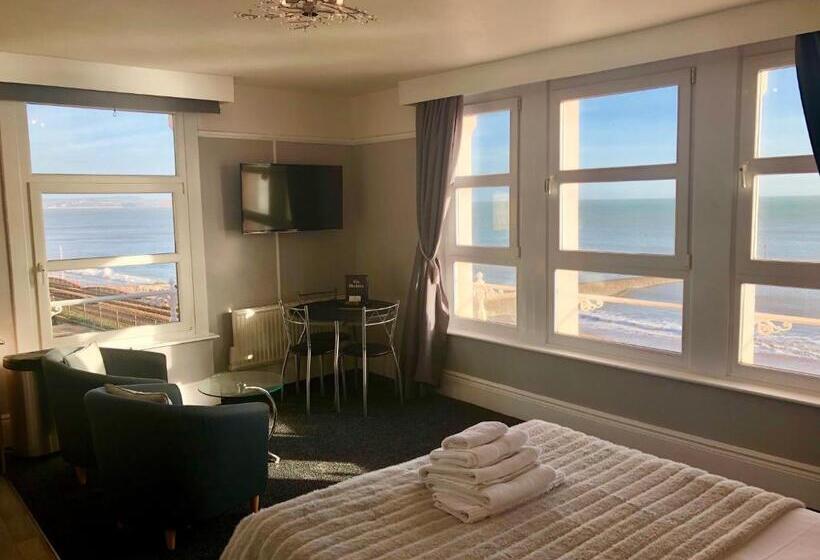 اتاق استاندارد با چشمانداز دریا, The Blenheim