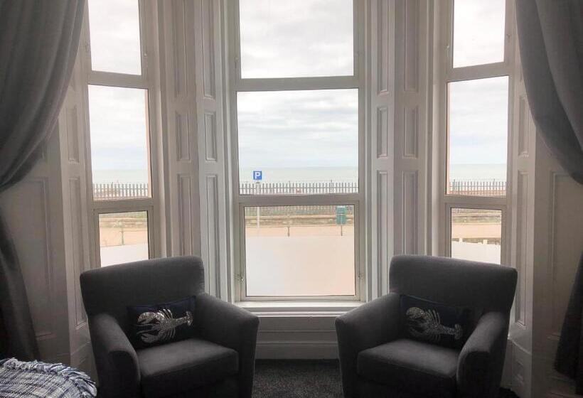 اتاق استاندارد با چشمانداز دریا, The Blenheim