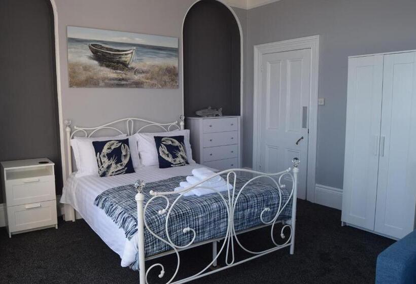 Classic room with balcony, The Blenheim
