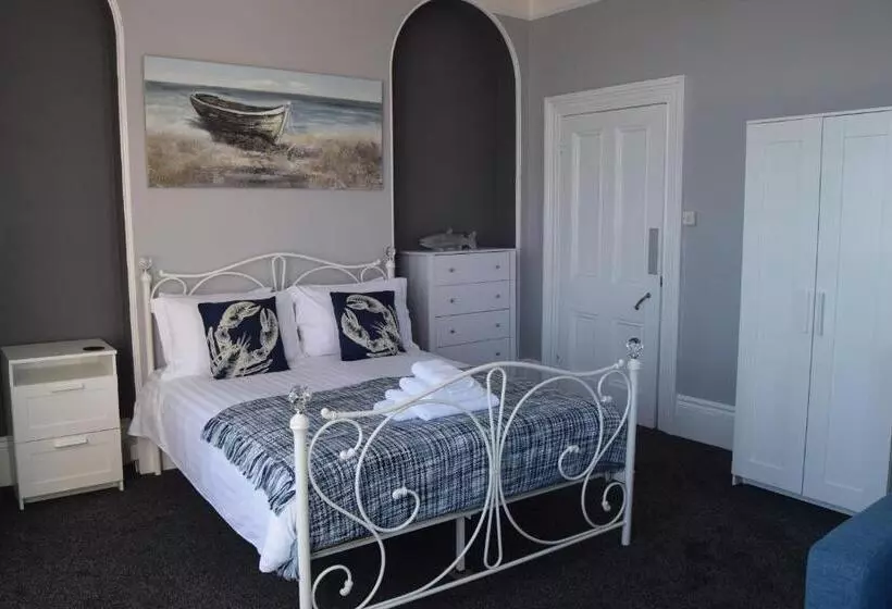 Classic room with balcony, The Blenheim