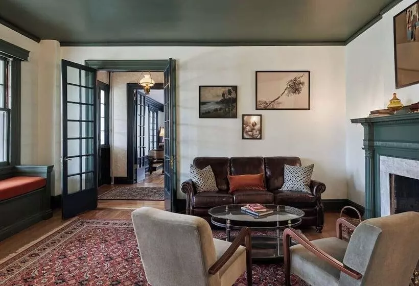 スイート, The Constance, The Whitlock, & The Dewey By The Lenox Collection