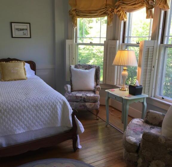 标准间, Victorian By The Sea