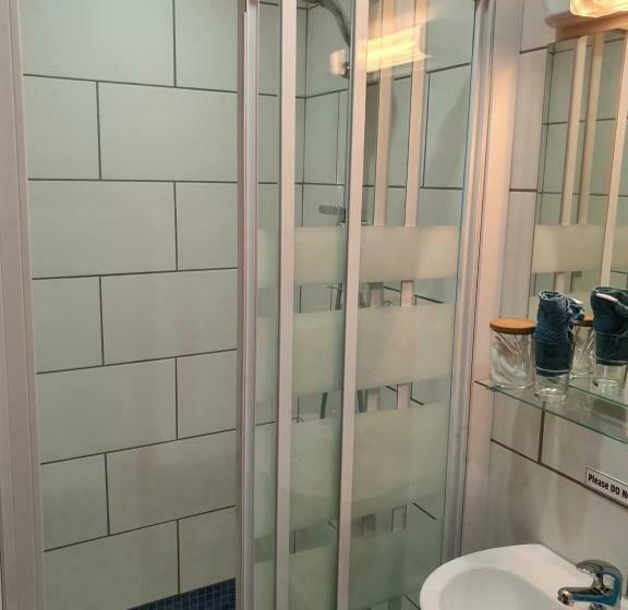 غرفة قياسية, B&b Drum Farm