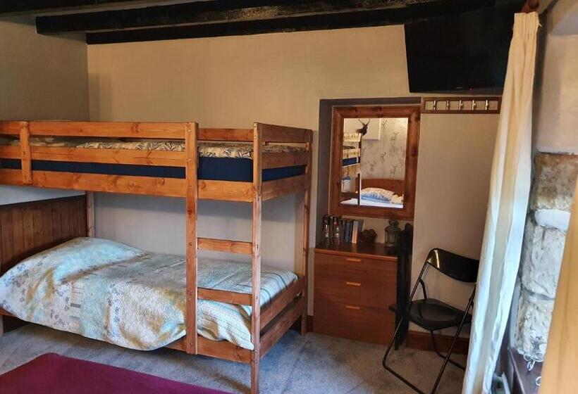 غرفة عائلية, B&b Drum Farm