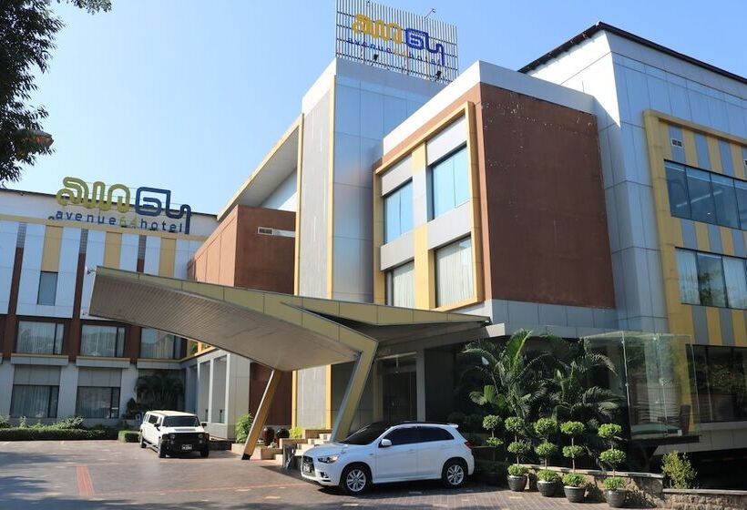 اتاق لوکس, Avenue 64