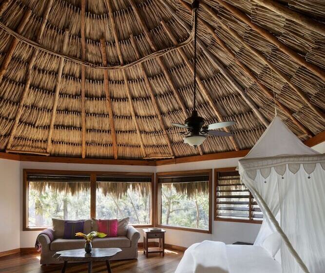کابین, Gaia Riverlodge