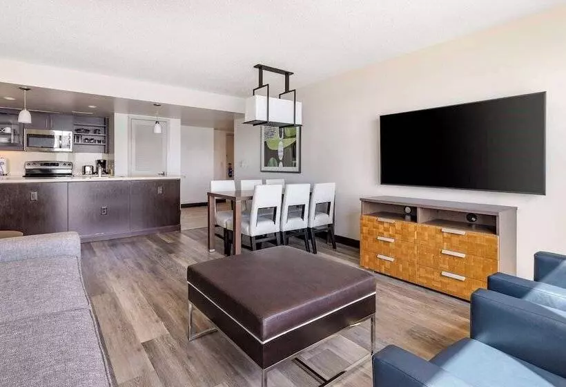 オーシャンビュースイート, Hilton Vacation Club Oceanaire Virginia Beach