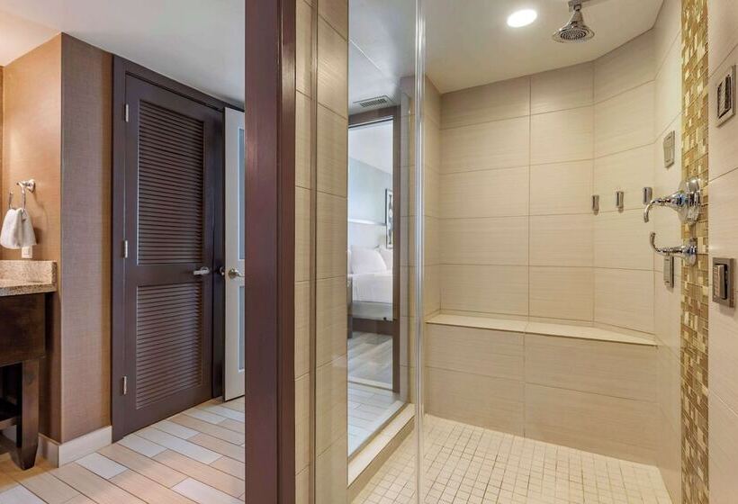 3 Bedroom Suite, Hilton Vacation Club Oceanaire Virginia Beach