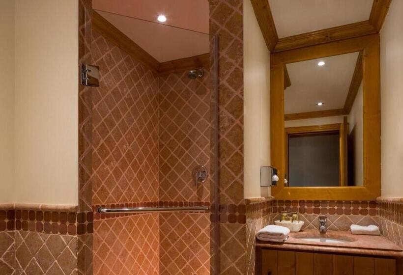 סוויטה, Le Palace Des Neiges