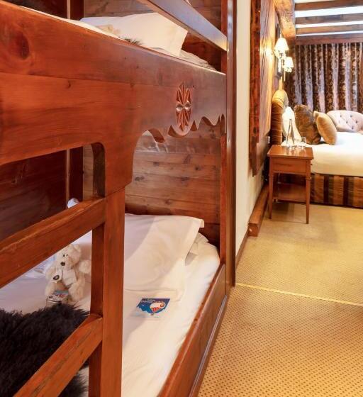 חדר משפחתי יוקרתי, Le Palace Des Neiges