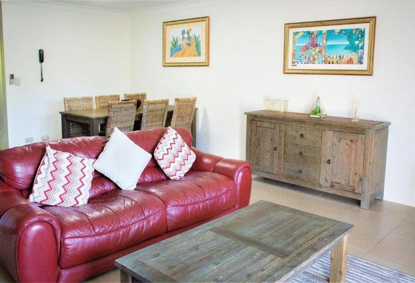 דירת חדר, Montana Palms Resort