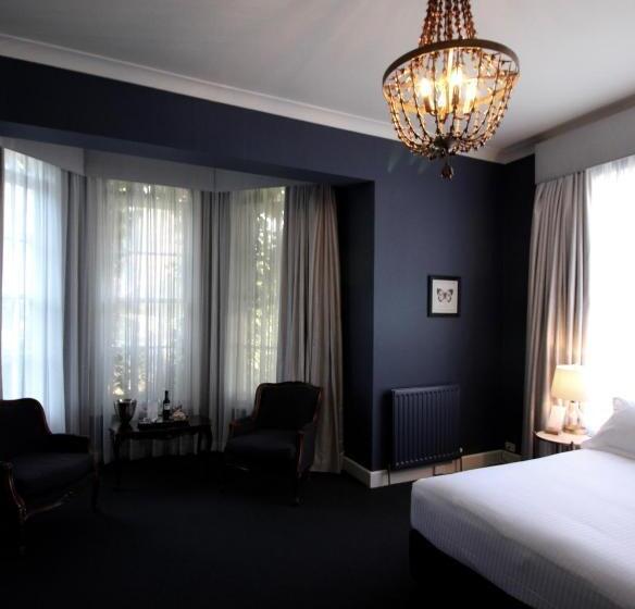 חדר דחוקס עם מיטת קינג, Berida