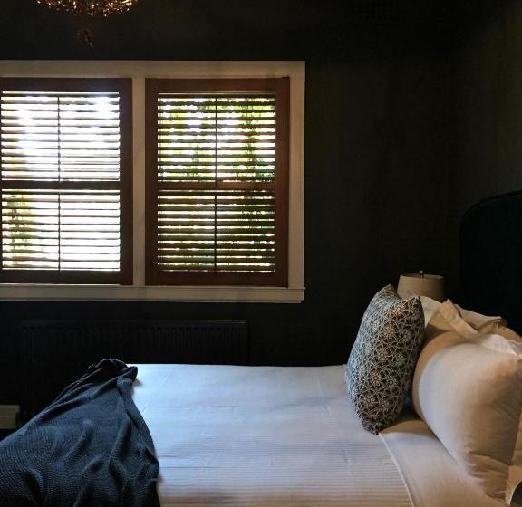 חדר קלאסי מיטת קינג סייז, Berida