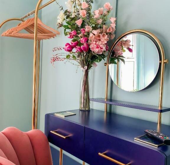 스탠다드 룸 킹사이즈 침대, The Townhouse 101