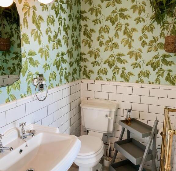 스탠다드 룸 킹사이즈 침대, The Townhouse 101