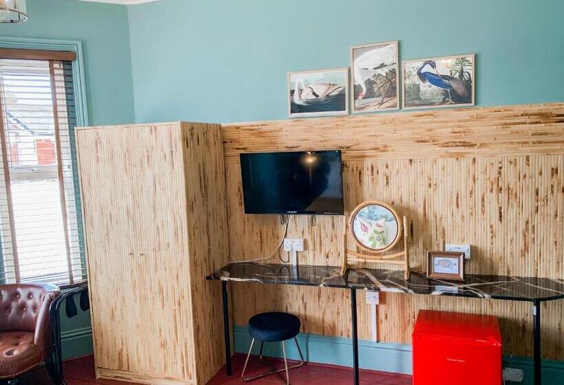 스탠다드 룸 킹사이즈 침대, The Townhouse 101