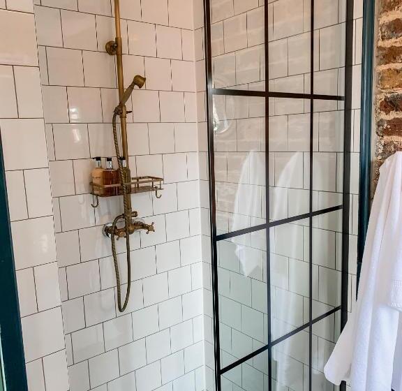 스탠다드 룸 킹사이즈 침대, The Townhouse 101