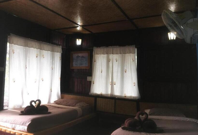 디럭스 룸, Phi Phi Green Hill Resort