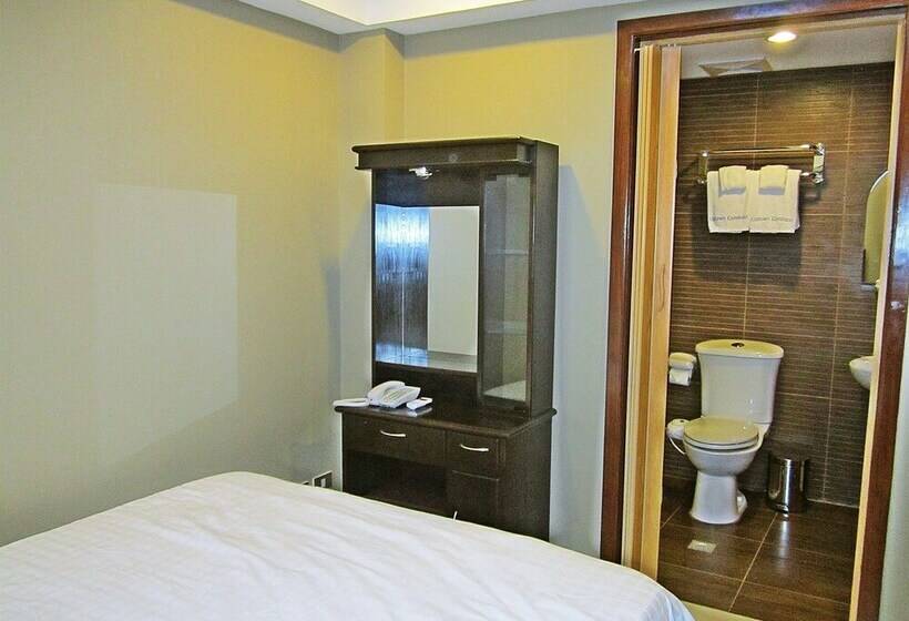 스위트, Uptown Condotel