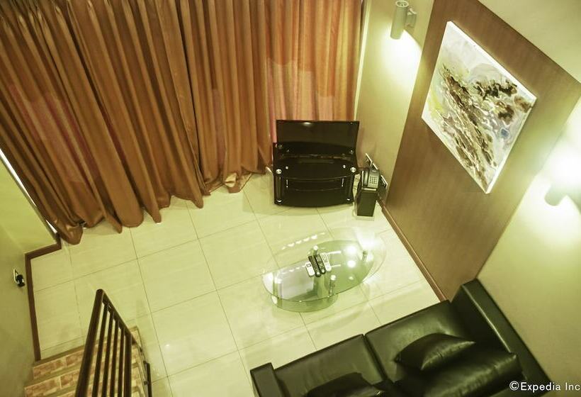 Suíte, Uptown Condotel